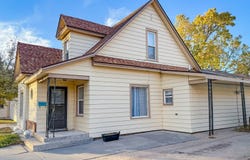 331 W Main St, Norton, KS 67654