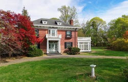 44 North Drive, Manhasset, NY 11030