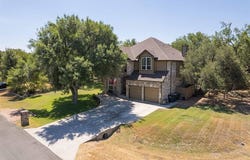 227 Primrose DR, Kyle, TX 78640