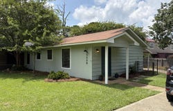300 Lindale Circle Street, Clinton, MS 39056