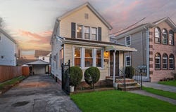 22228 Fairbury Avenue, Queens Village, NY 11428