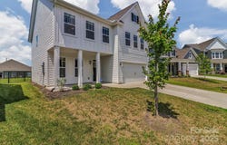 59 Thornberry Road, Hendersonville, NC 28792