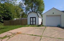 630 N Lincoln Court, Louisville, OH 44641
