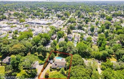 33 Briarwood Road, Fair Haven, NJ 07704