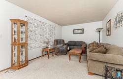 203 E 5th St, Dell Rapids, SD 57022-1609
