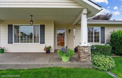 6494 W BUFFALO GRASS LN, Rathdrum, ID 83858