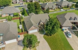 2306  SW Clover  CT, Bentonville, AR 72712