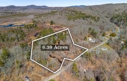 67 Bog Road, Rockland, ME 04841