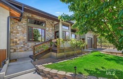 17896 Highway 30, Hagerman, ID 83332-5403