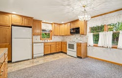 559 W 32nd Street, Holland, MI 49423