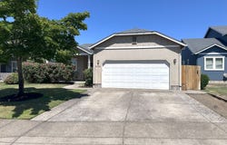 5782 MONTCLAIRE WAY, Springfield, OR 97478