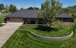 500 Green Ct, Pratt, KS 67124