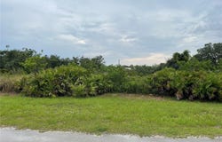 2000 W BERMUDA ROAD, AVON PARK, FL 33825