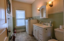 692 SW Capital Avenue, Battle Creek, MI 49015
