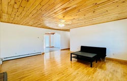 50 River Road, Howland, ME 04448