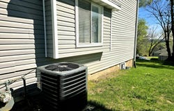 490 Sherwood, East Dubuque, IL 61025