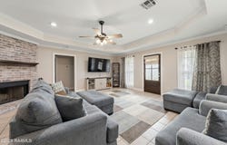 105 Kettle Court, Broussard, LA 70518
