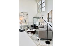 7700 Collins Ave, Miami Beach, FL 33141