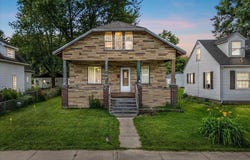 906 S Ash Avenue, Marshfield, WI 54449