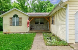 15810 Talon Lane, St Robert, MO 65584