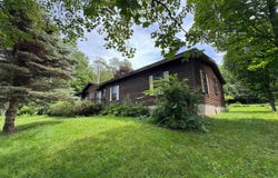 5 Camelot Drive, Wilmington, VT 05363