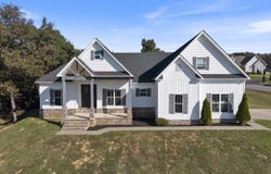 9 Castlepines Drive, Greenbrier, AR 72058