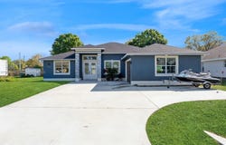 5402 Hickory Dr, Fort Pierce, FL 34982