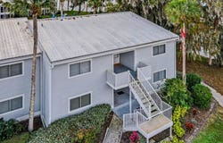 102 RIVER BEND Court, Welaka, FL 32193