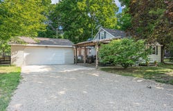 104 Tamarack Street, Allegan, MI 49010