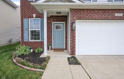 2101 Shadow Fox Drive, Columbus, IN 47201