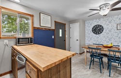 1266 STEAD Drive, MENASHA, WI 54952-2191