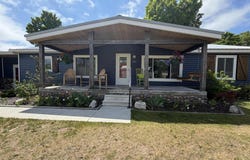 17415 Walker St, Curtis, MI 49820