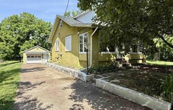 1951 Indian Mounds Boulevard, Evansville, IN 47715