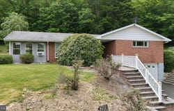 199 BUSER Street, RIDGELEY, WV 26753