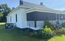 231 Nc 33, Chocowinity, NC 27817