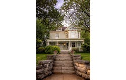 900 E Walnut Street, Springfield, MO 65806