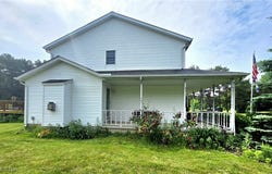 6116 Barnes Road N, Vermilion, OH 44089