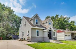 225 11th Avenue N, South Saint Paul, MN 55075