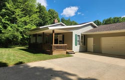 4751 W Vernon, Weidman, MI 48893