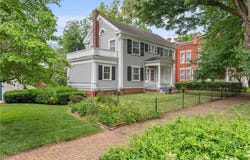 1809 Main Street, Lexington, MO 64067