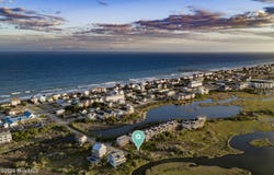 W Wilmington Avenue, Surf City, NC 28445