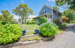 181 School Street, Cotuit, MA 02635