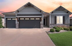 227 SW Eagles Ridge Drive, Blue Springs, MO 64014