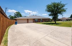 7218 Compass Point Drive, Rowlett, TX 75089