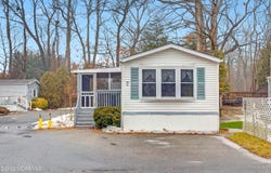 17 E Trail, Brick, NJ 08724