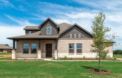 816 Sanders Road, Whitesboro, TX 76273