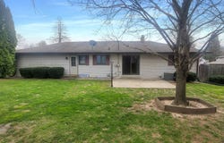 445 Peach Street, EAST DUBUQUE, IL 61025