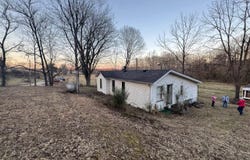 116 Cherry Street, Caneyville, KY 42721