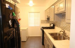 8105 Canby, Reseda, CA 91335