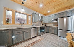 180 Echo, Ellijay, GA 30540